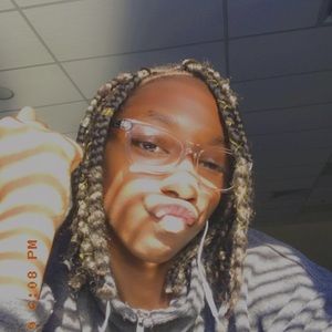 Meet your Posher, Jeni